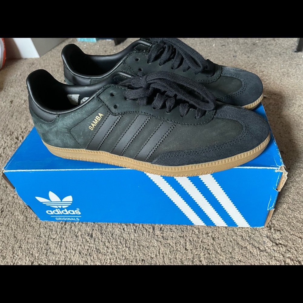Size 8 samba sneakers
